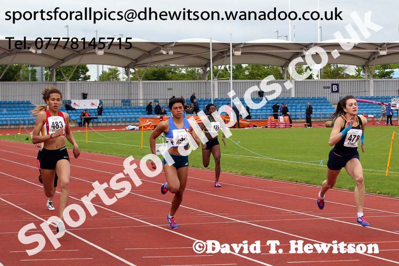 Womens  under-20s 200 metres, Northern Senior and Under-20s Track and Field Champs., Manchester. Photo: David T. Hewitson/Sports for All Pics